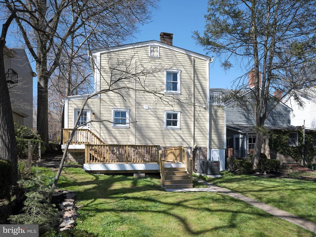 192 E STATE STREET