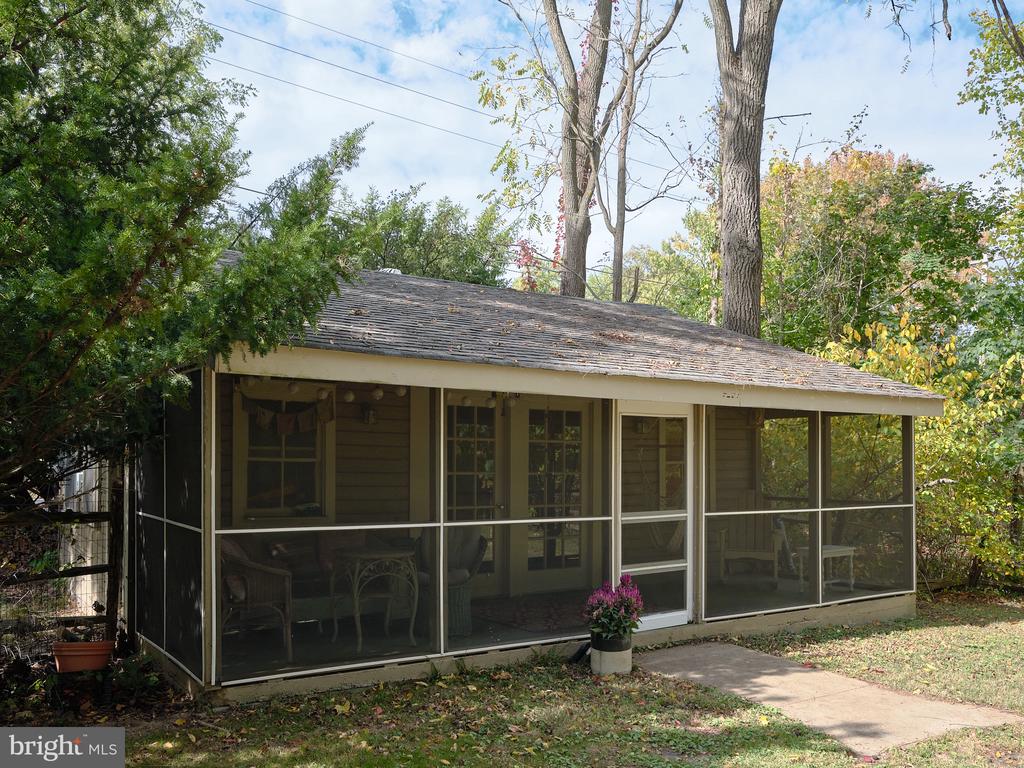 5173 YORK ROAD