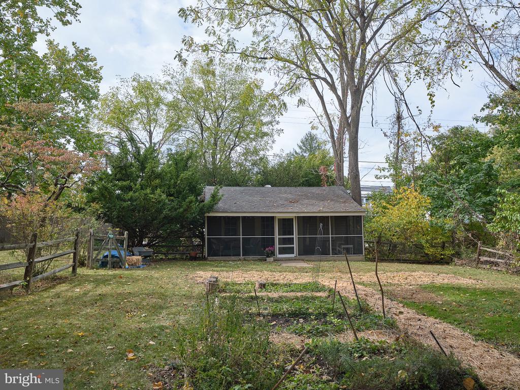 5173 YORK ROAD