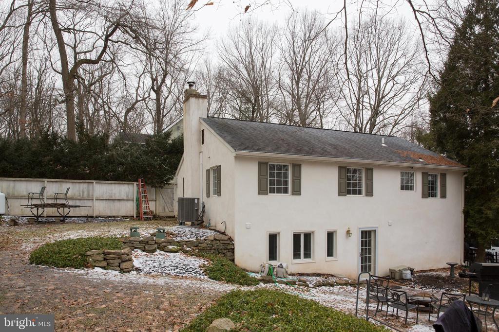 6920 UPPER YORK ROAD