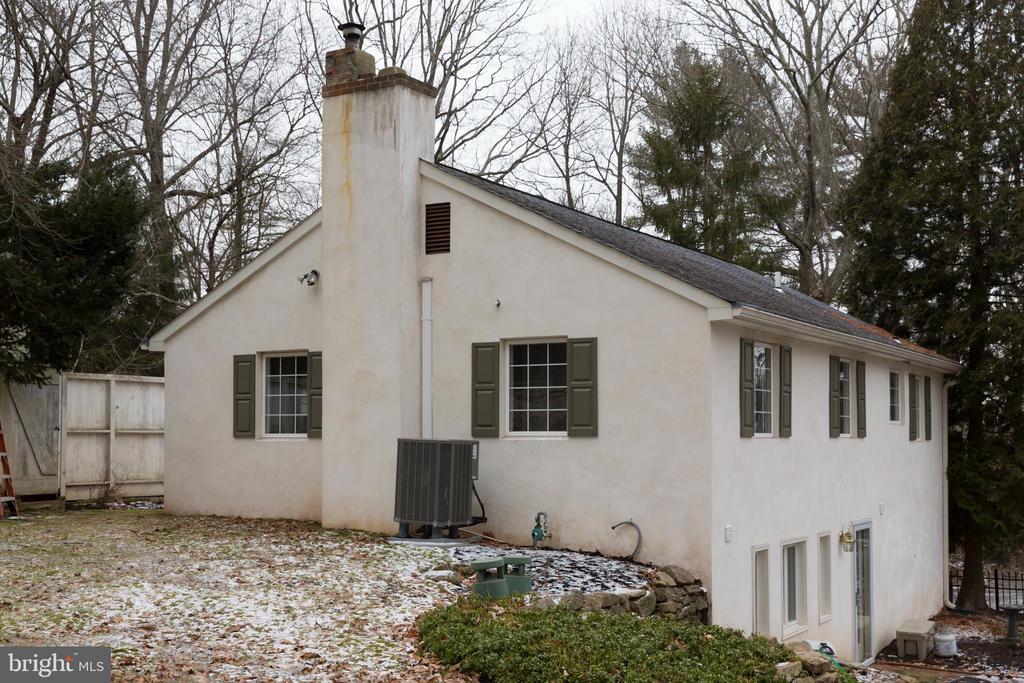 6920 UPPER YORK ROAD