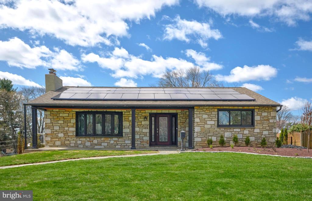 770 SWEETBRIAR DRIVE