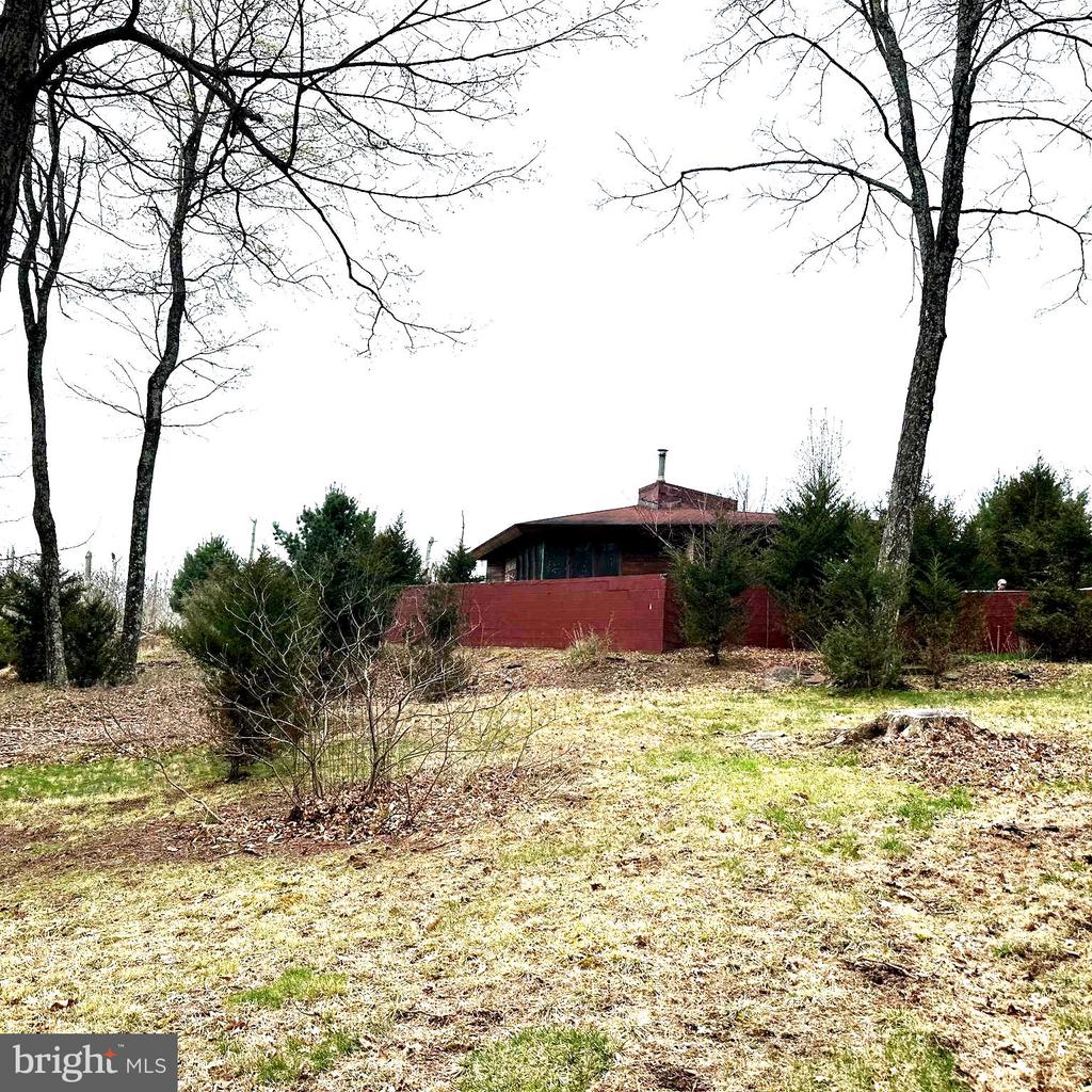 565 CAFFERTY ROAD