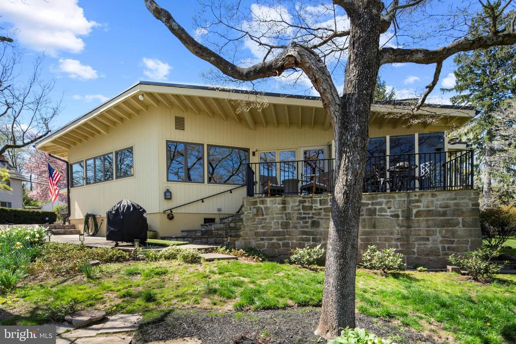 2984 N SUGAN ROAD