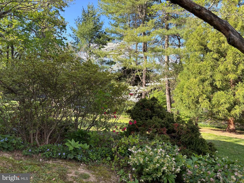2984 N SUGAN ROAD