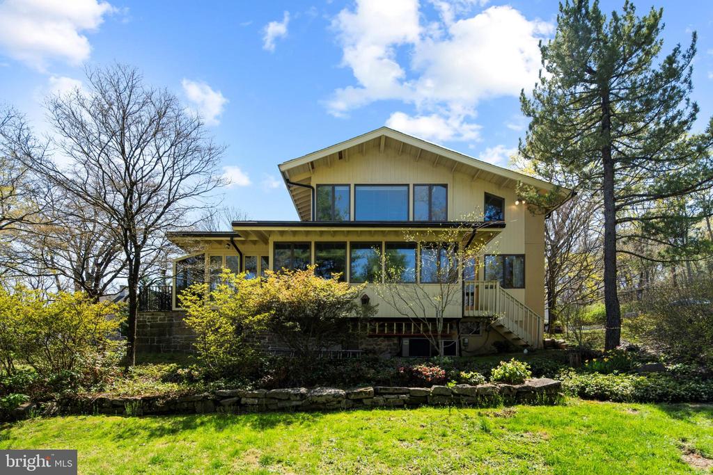 2984 N SUGAN ROAD