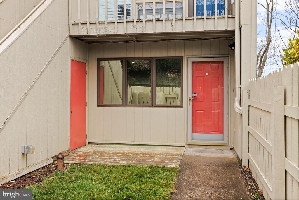 9 RIVERHILL A