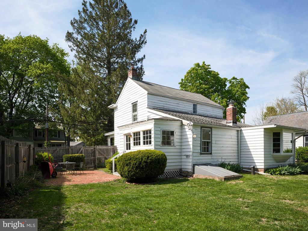 62 OLD YORK ROAD