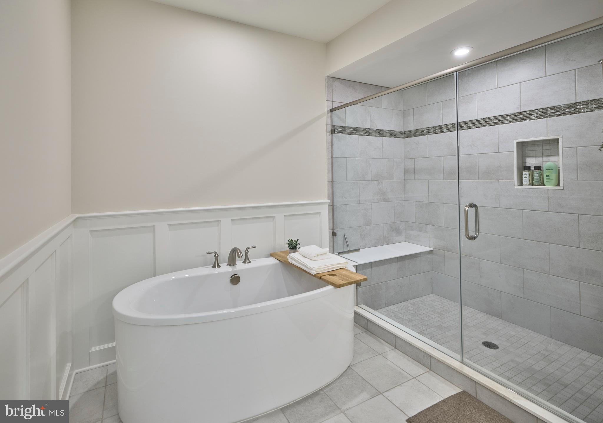 276 W ASHLAND STREET