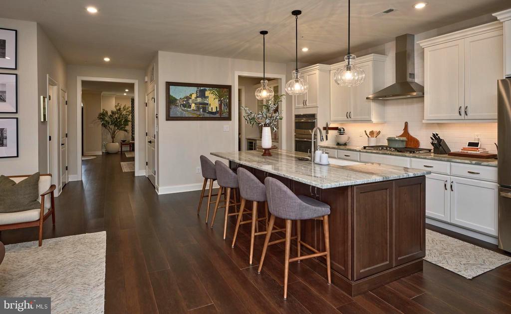 276 W ASHLAND STREET