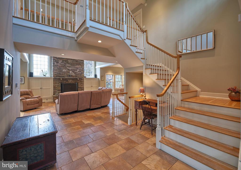 393 HOLLOW HORN ROAD