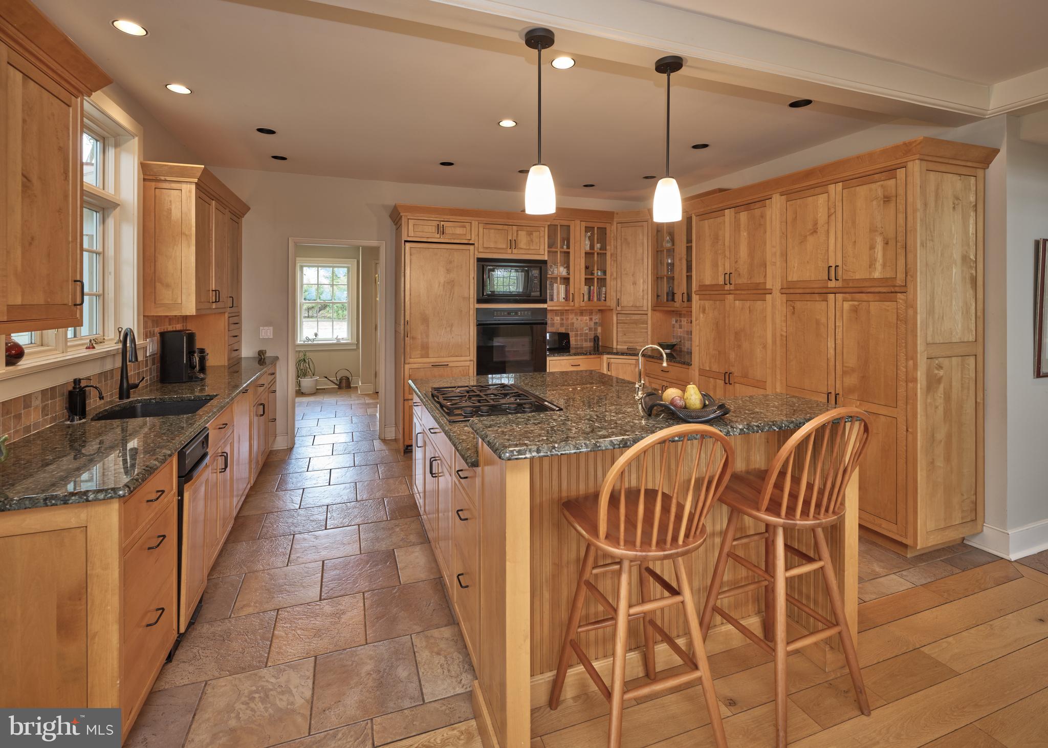 393 HOLLOW HORN ROAD