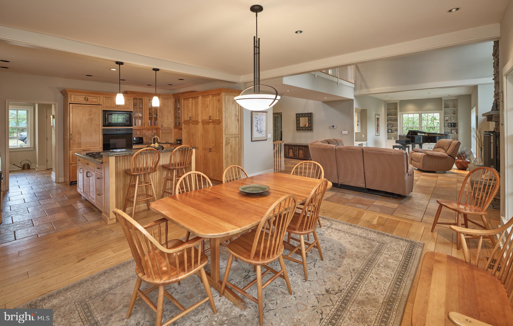 393 HOLLOW HORN ROAD