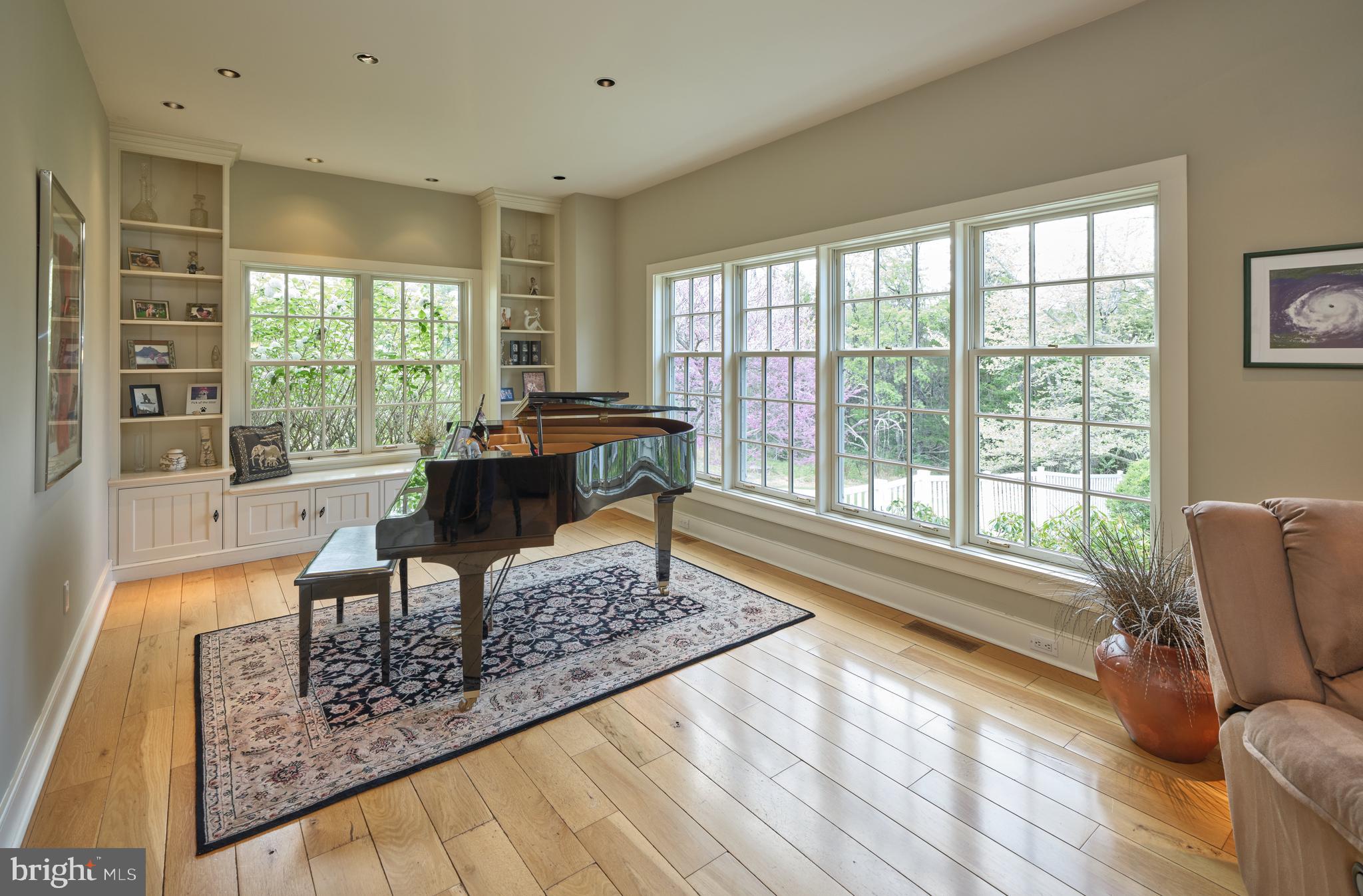393 HOLLOW HORN ROAD