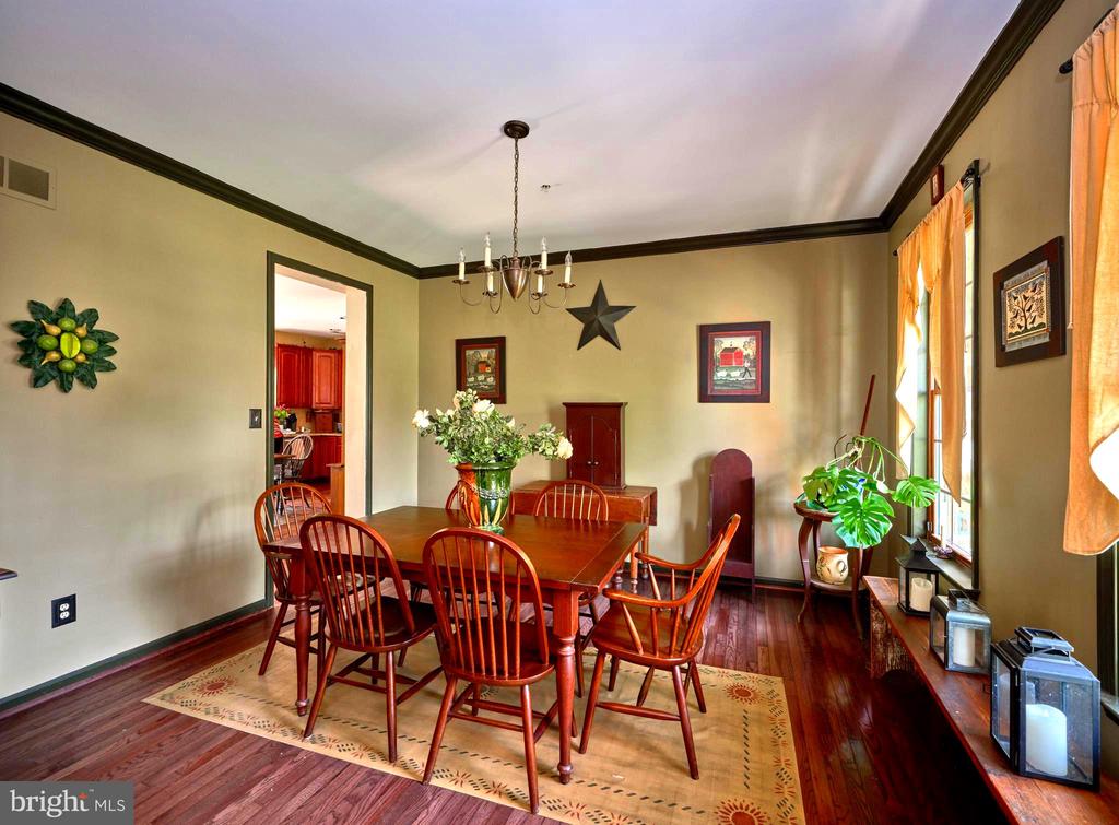 3474 POND VIEW DRIVE