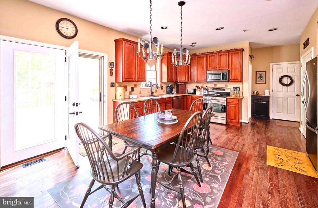 3474 POND VIEW DRIVE