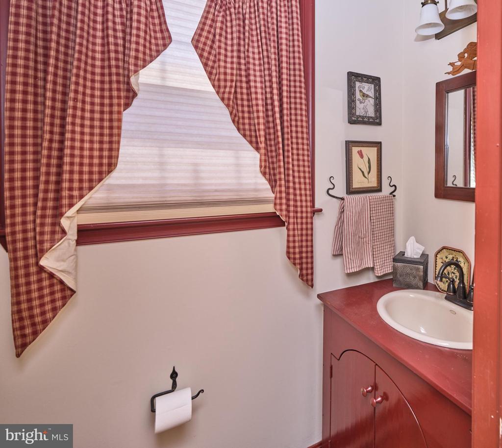 3474 POND VIEW DRIVE
