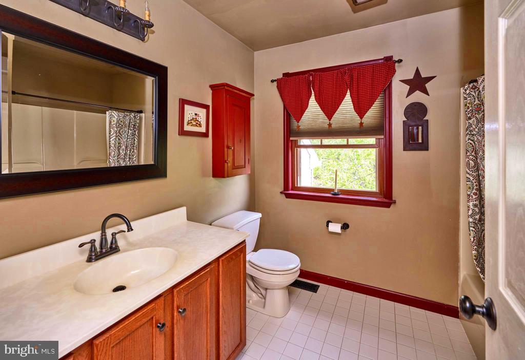 3474 POND VIEW DRIVE