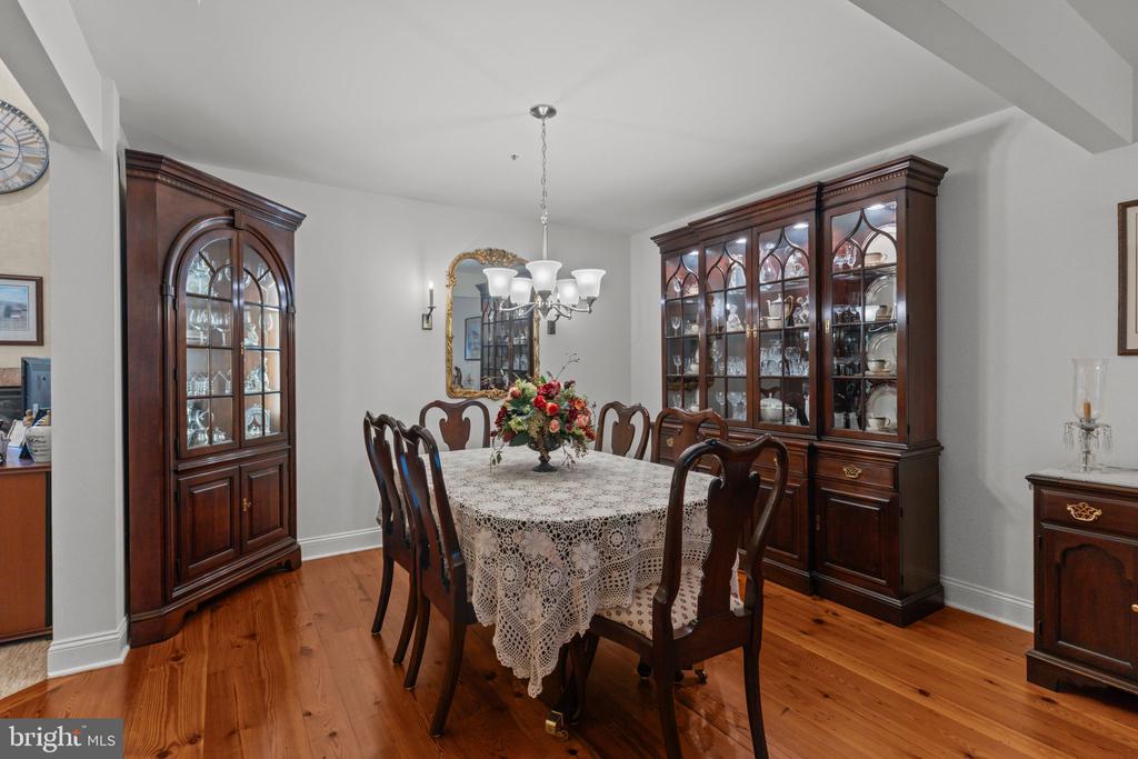 855 BRECKINRIDGE COURT 118