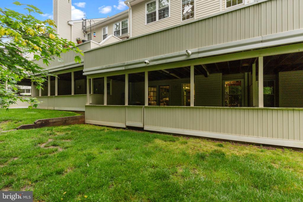 855 BRECKINRIDGE COURT 118