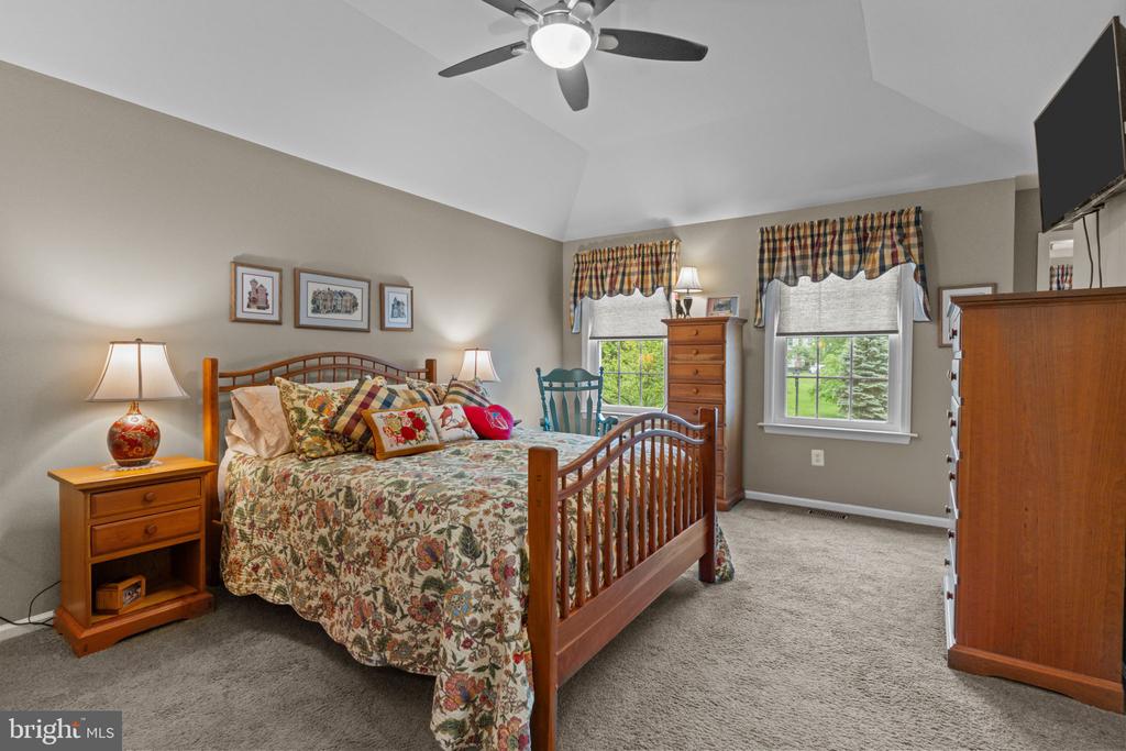 855 BRECKINRIDGE COURT 118