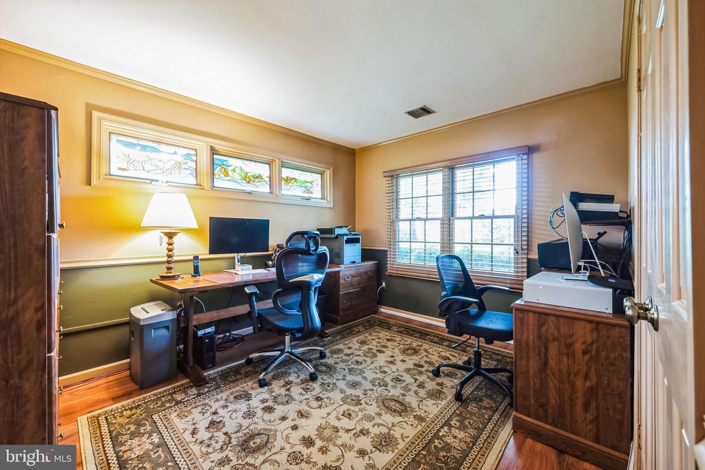 1060 CREAMERY ROAD