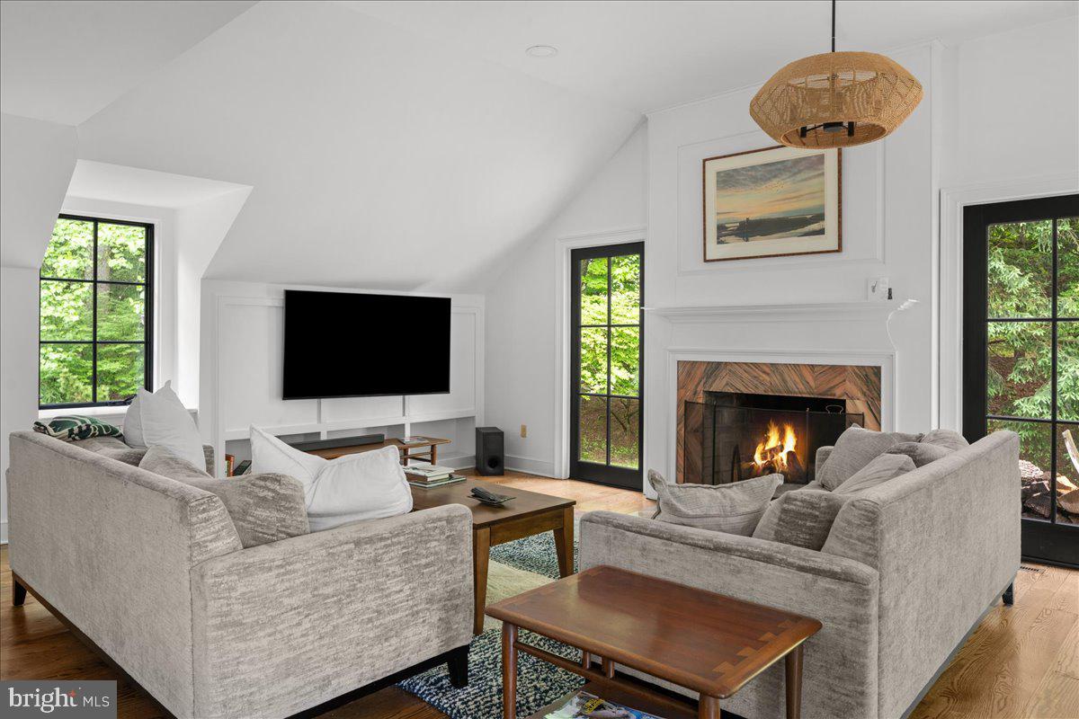 6450 OLD CARVERSVILLE ROAD