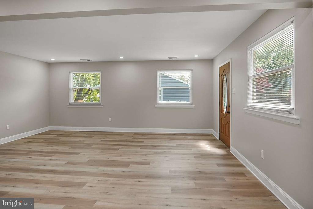 114 GRANDVIEW AVENUE