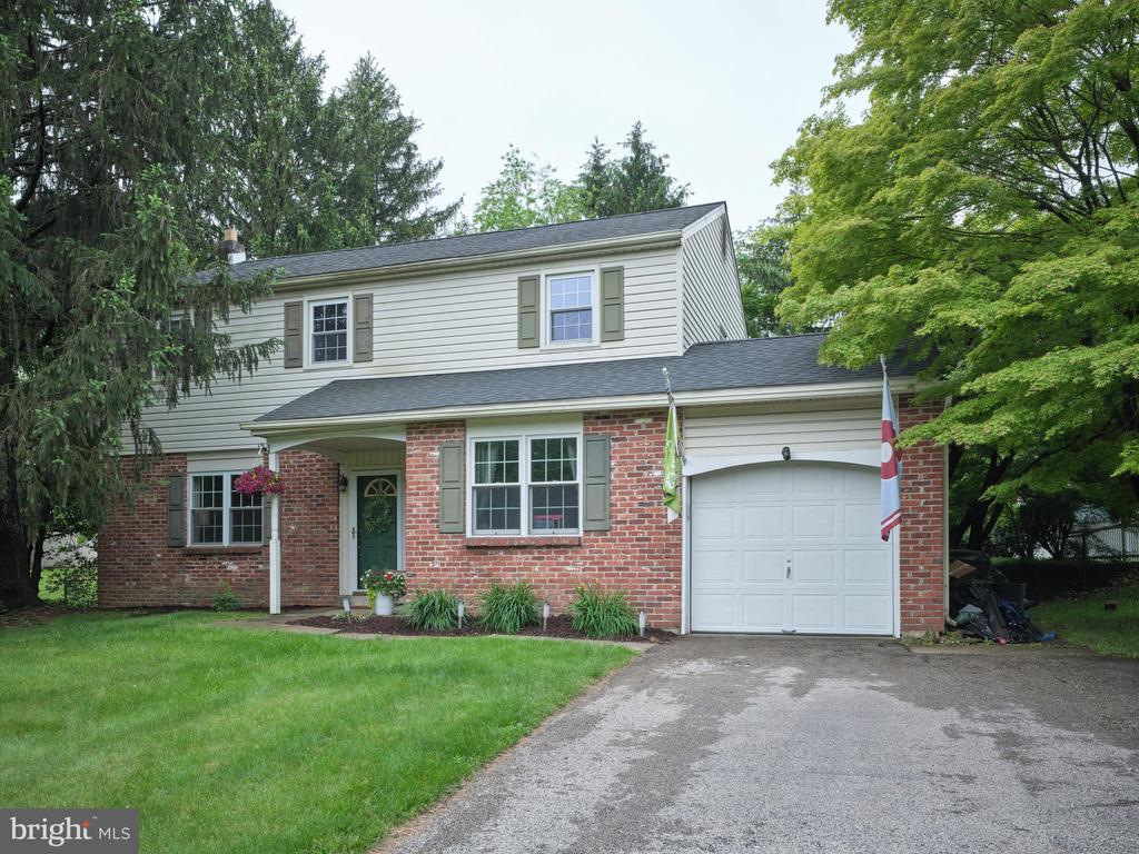 408 W BRISTOL ROAD
