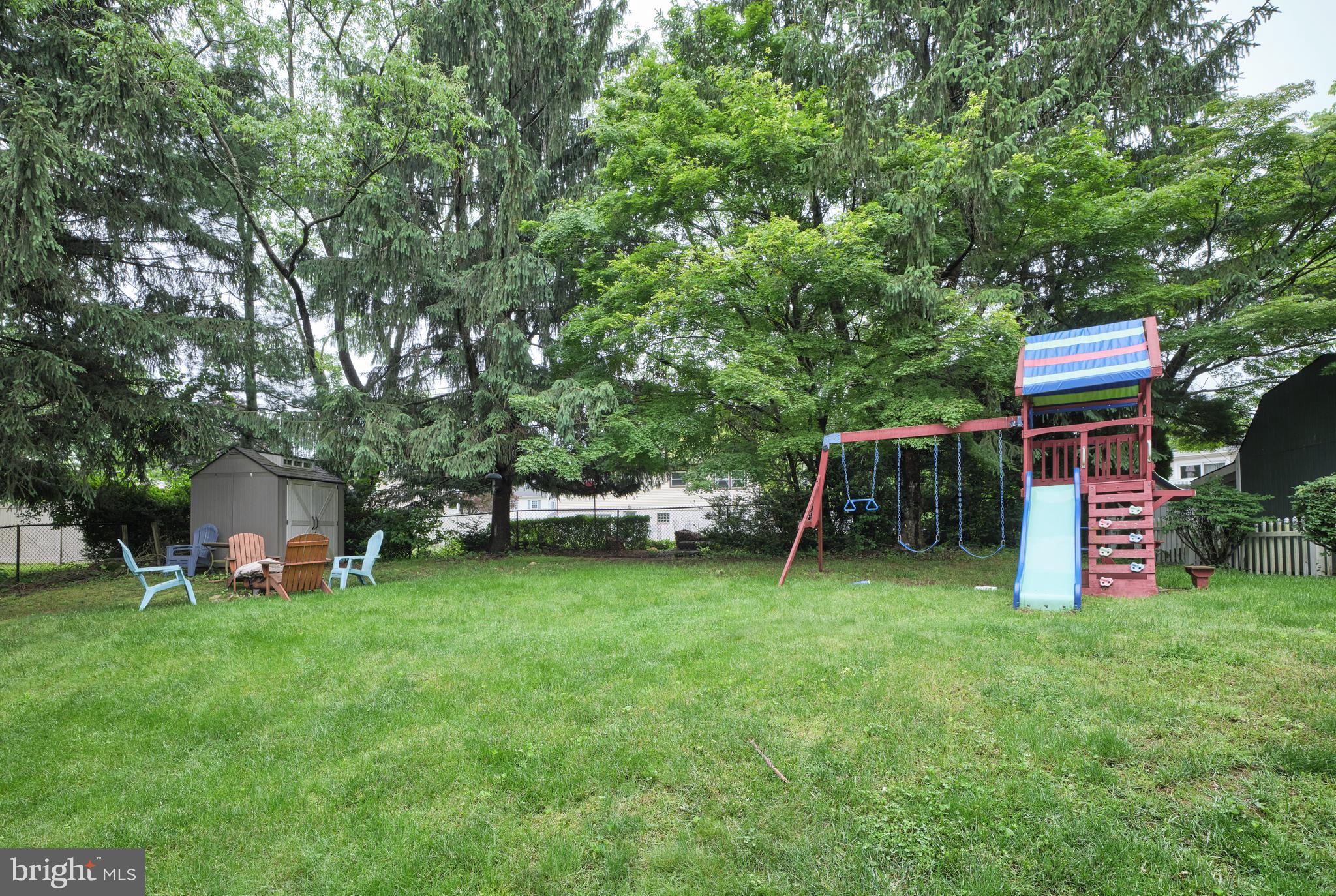 408 W BRISTOL ROAD