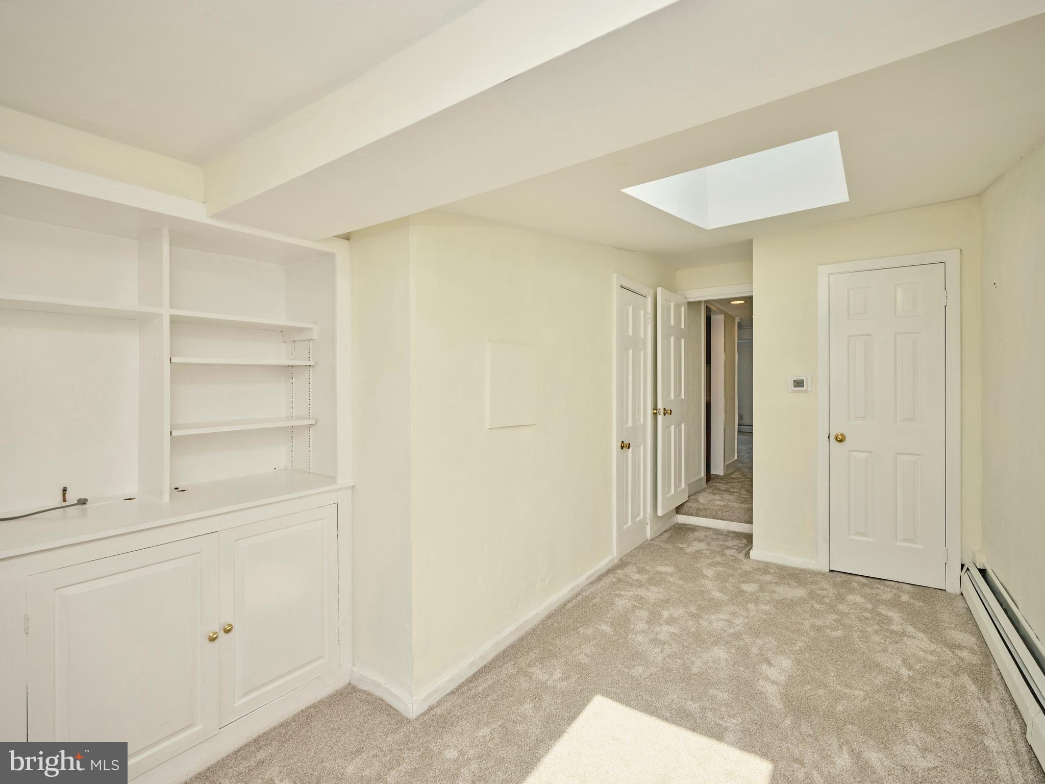 38 W FERRY STREET