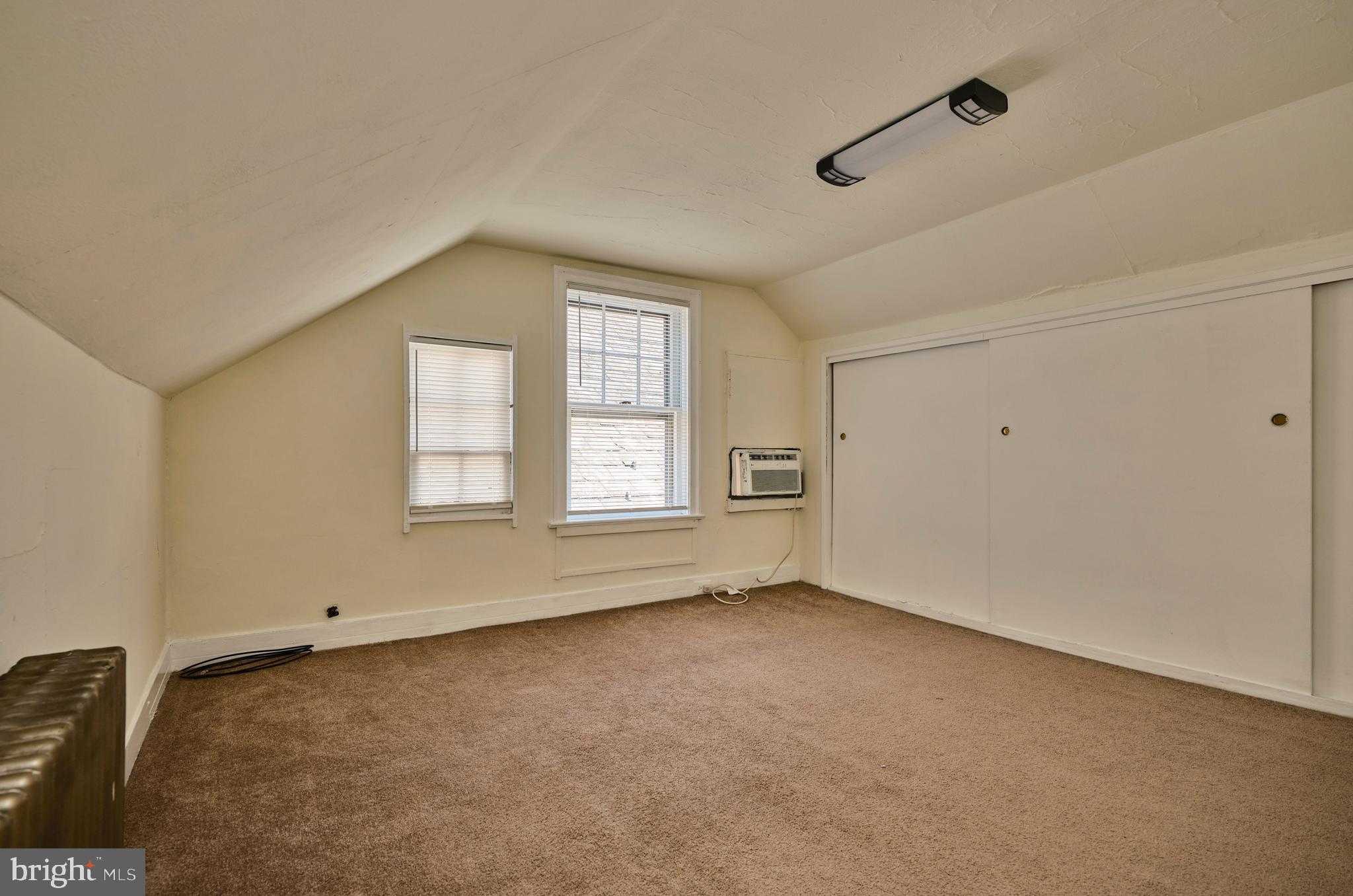 38 W FERRY STREET