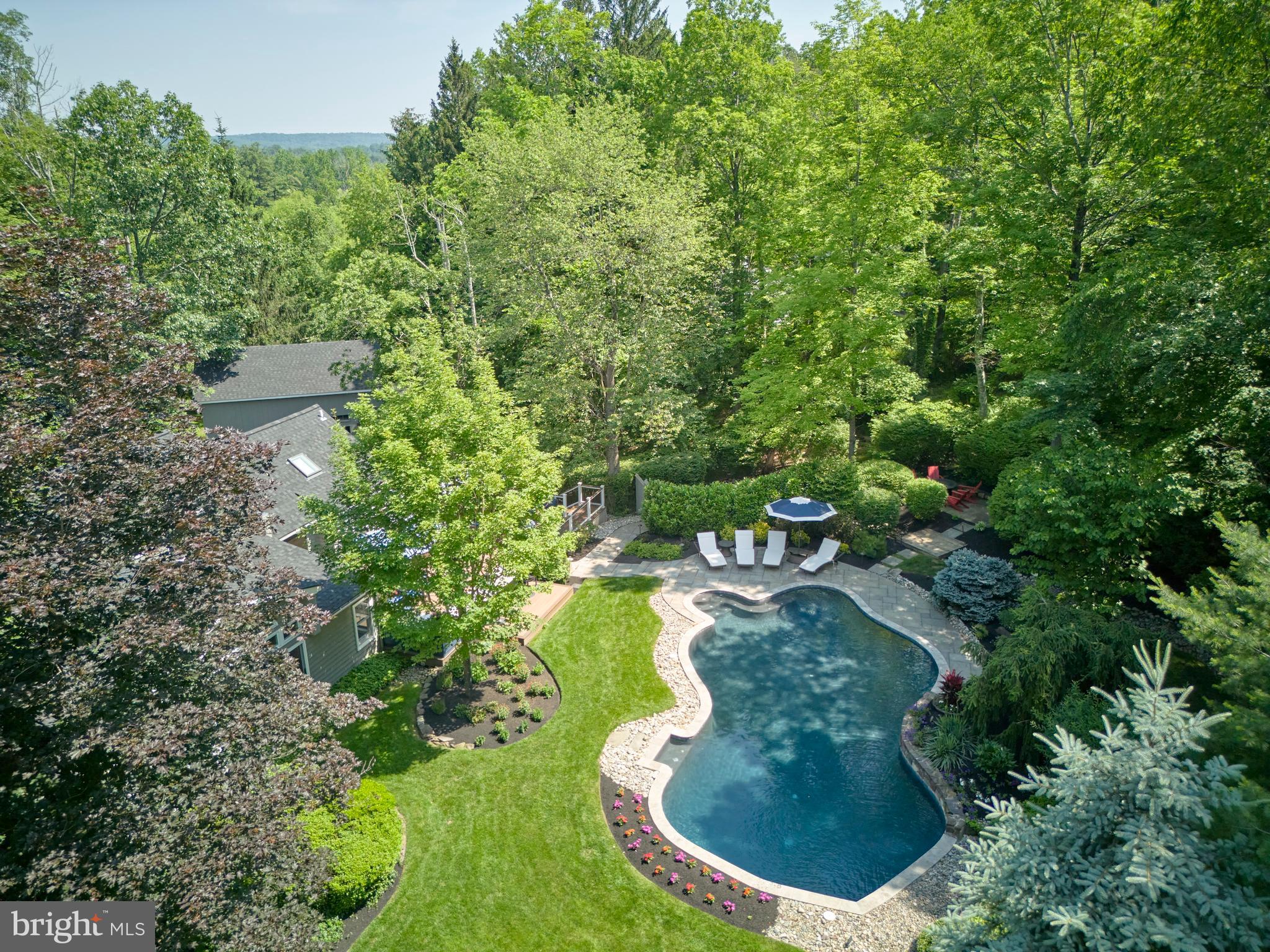 2395 VALLEY ROAD