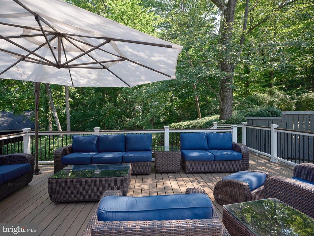 2395 VALLEY ROAD