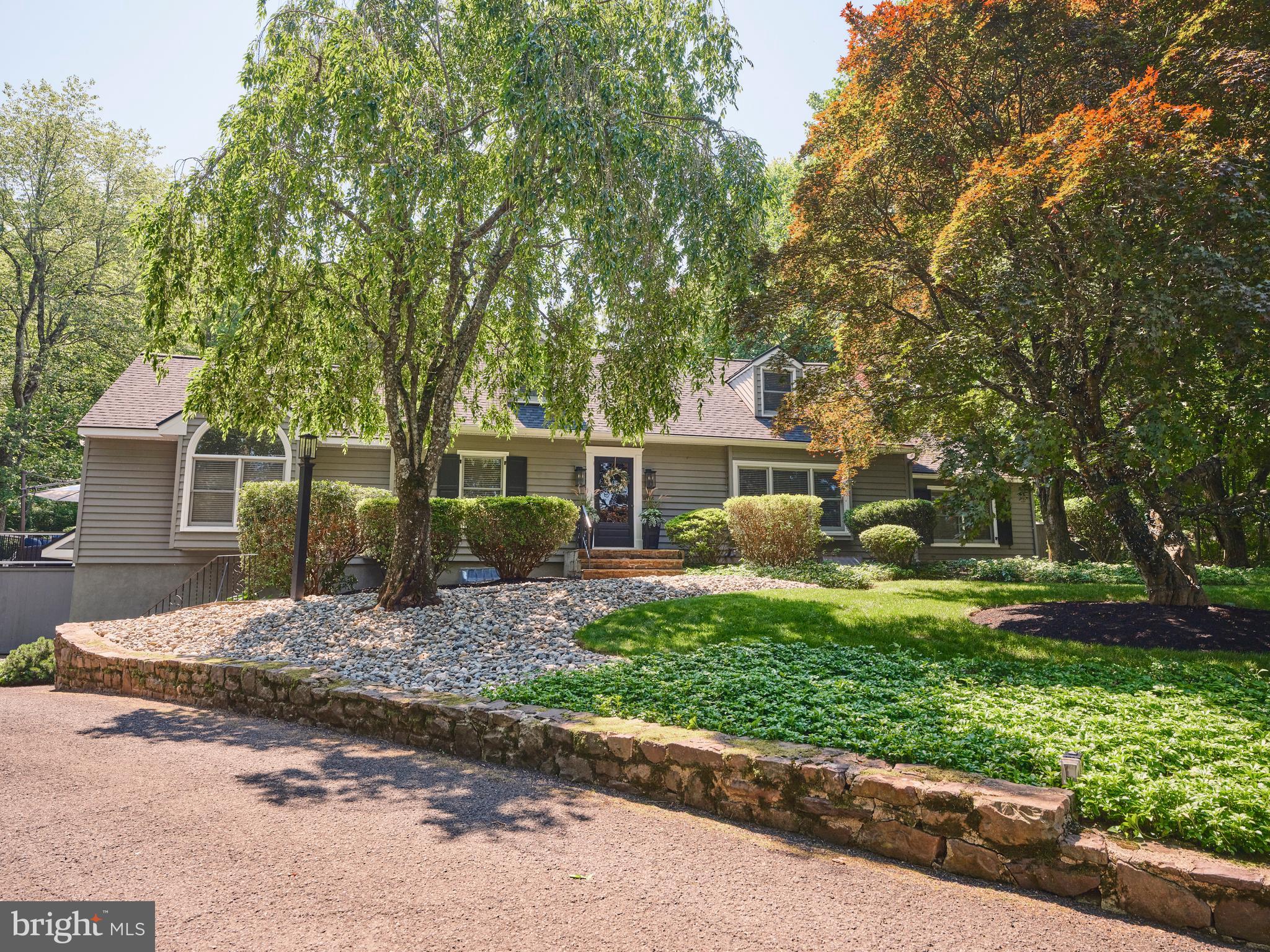 2395 VALLEY ROAD
