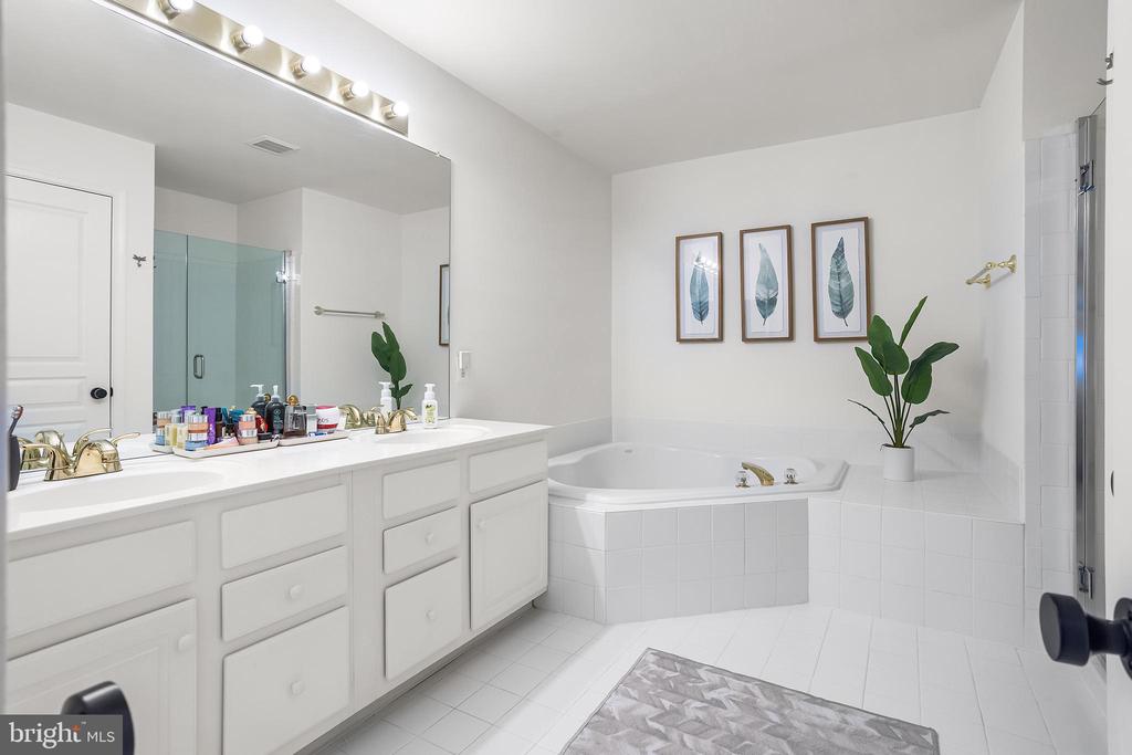 59 AVALON COURT 1303