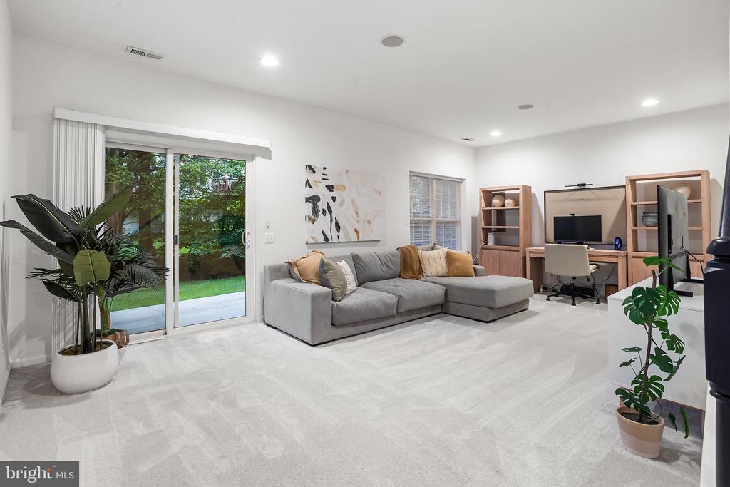 59 AVALON COURT 1303