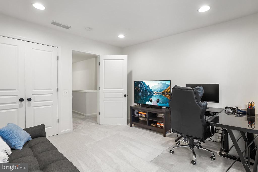 59 AVALON COURT 1303