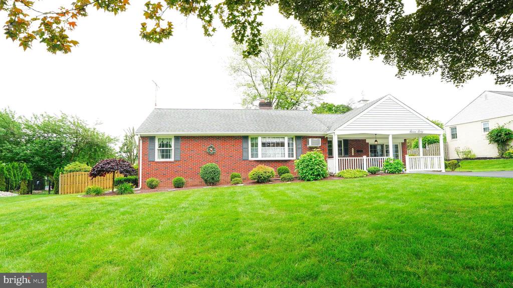 760 SWEETBRIAR DRIVE