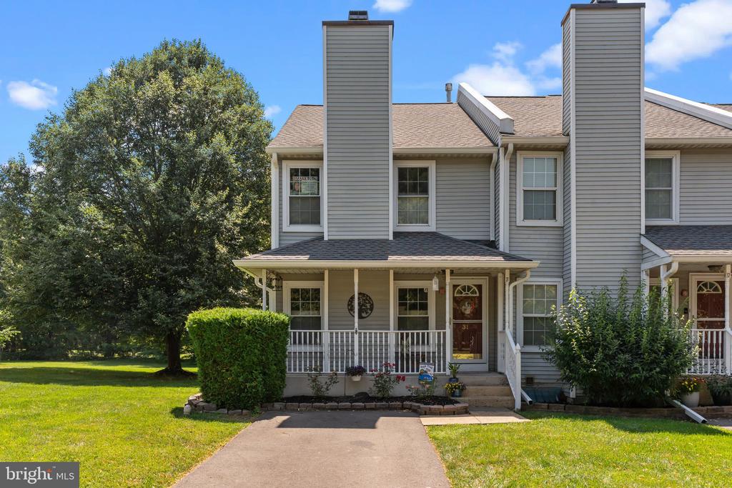 31 VIOLET LANE