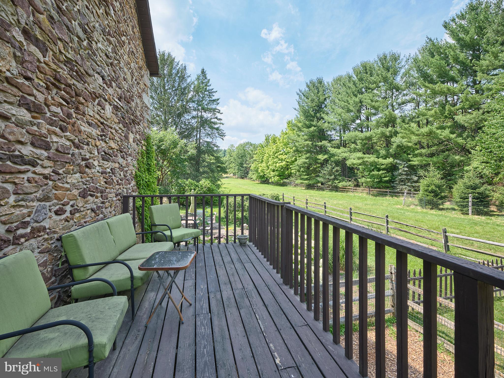 5694 CARVERSVILLE ROAD B