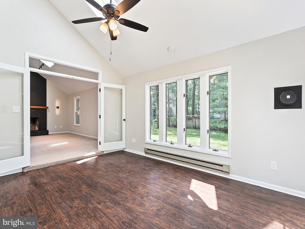 476 N SHADY RETREAT ROAD