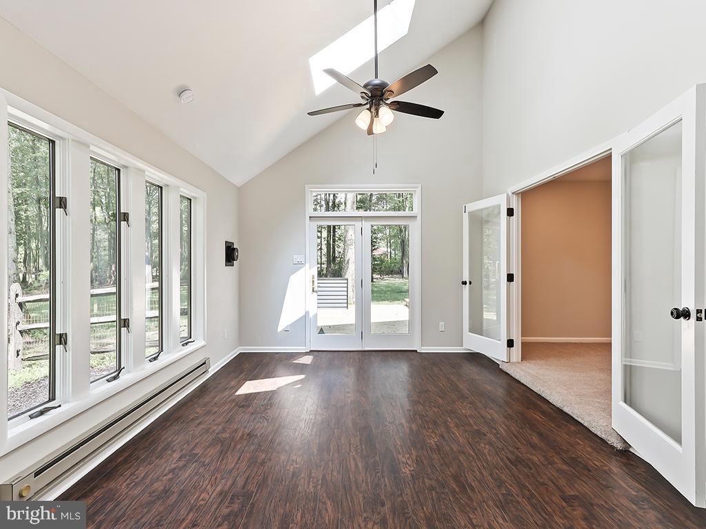 476 N SHADY RETREAT ROAD