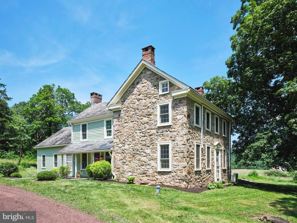 2529 GALLOWS HILL ROAD