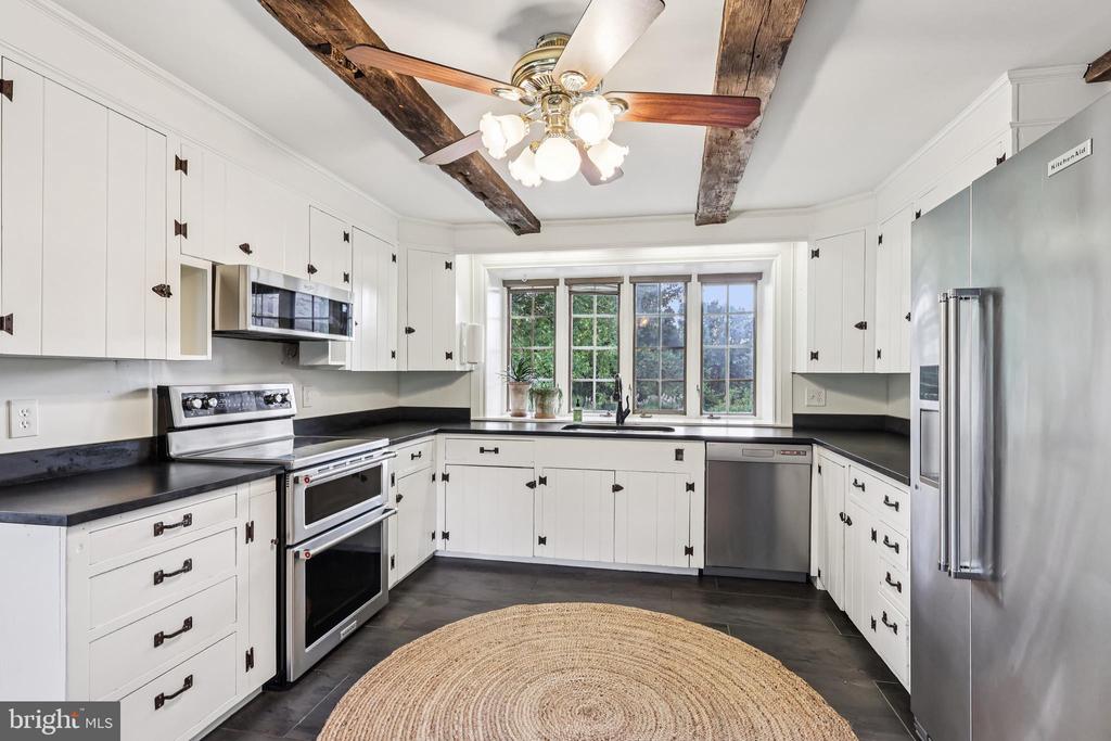 131 WILLOWBROOK DRIVE
