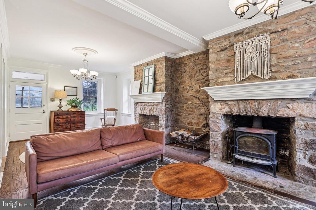 131 WILLOWBROOK DRIVE