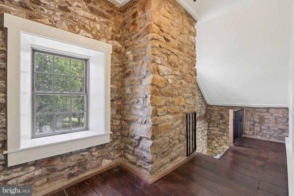 131 WILLOWBROOK DRIVE