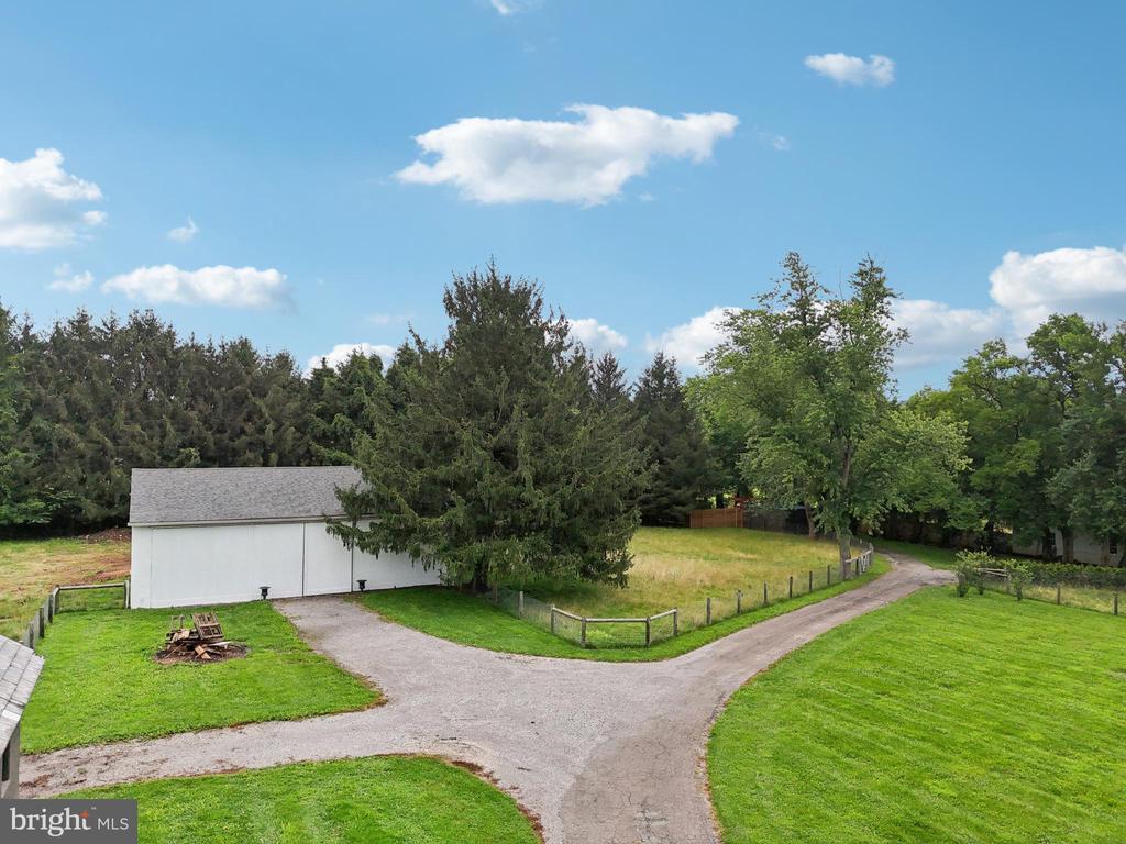 131 WILLOWBROOK DRIVE