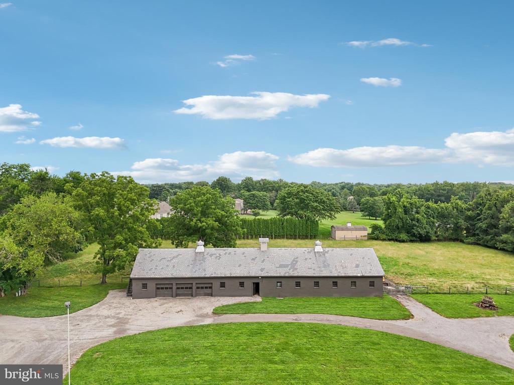 131 WILLOWBROOK DRIVE