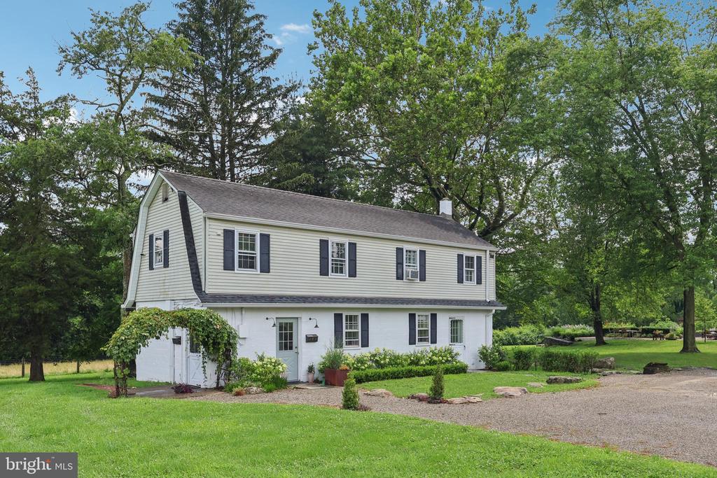 131 WILLOWBROOK DRIVE